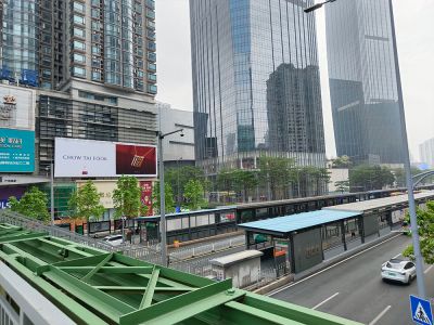 天河区隆德大厦南面